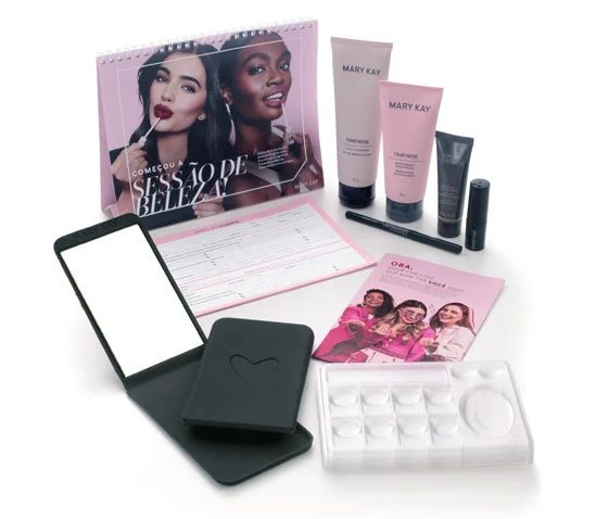 Kit Mary Kay com maleta, espelho e produtos