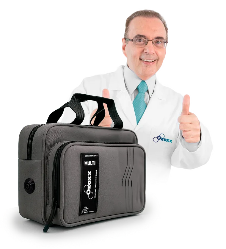 Dr. Bactéria apresentando o gerador de ozônio Ozoxx MULTI